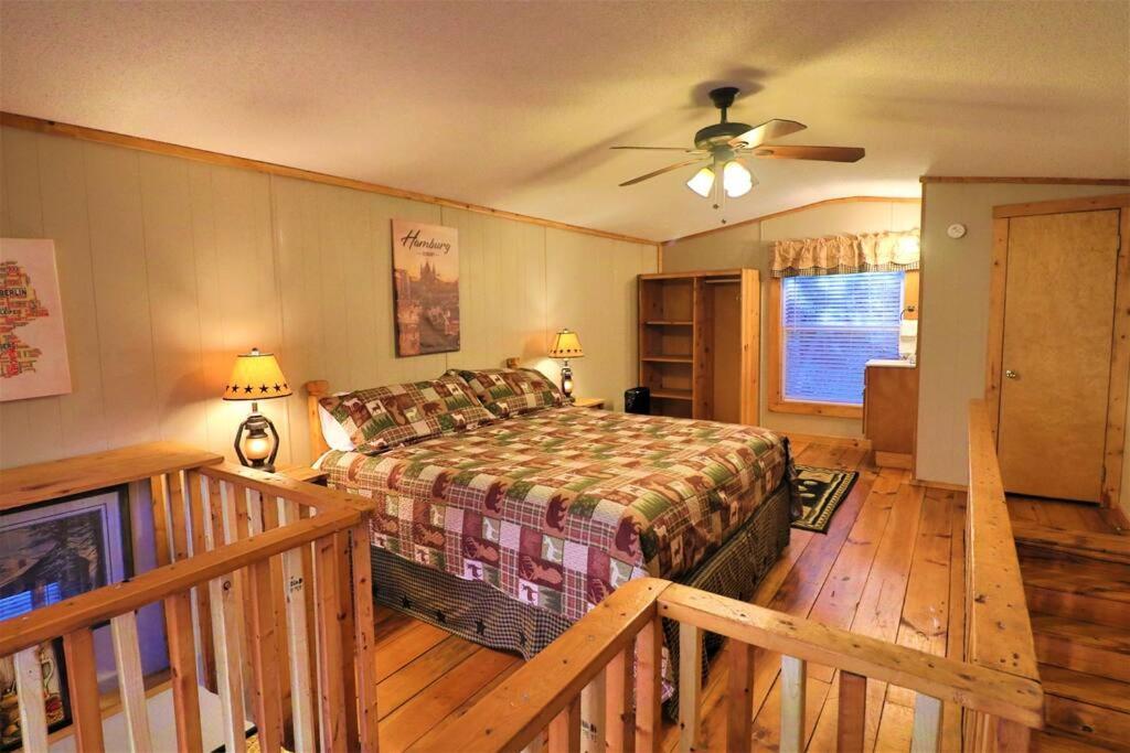 Oktoberfest Themed Cabin In Woods Stream #14 헬렌 외부 사진