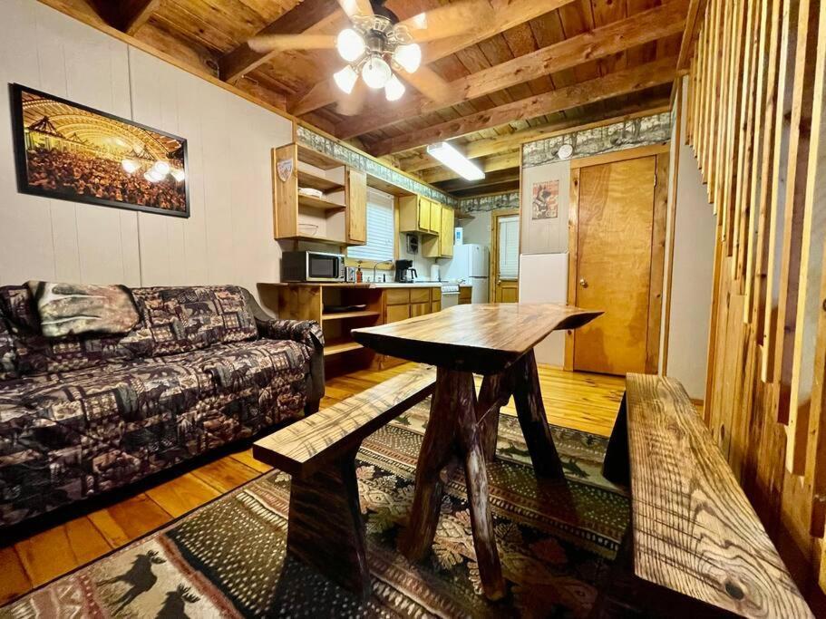 Oktoberfest Themed Cabin In Woods Stream #14 헬렌 외부 사진