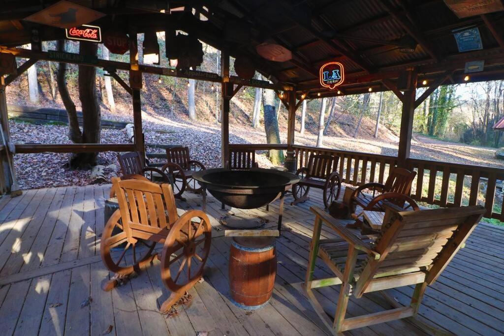 Oktoberfest Themed Cabin In Woods Stream #14 헬렌 외부 사진